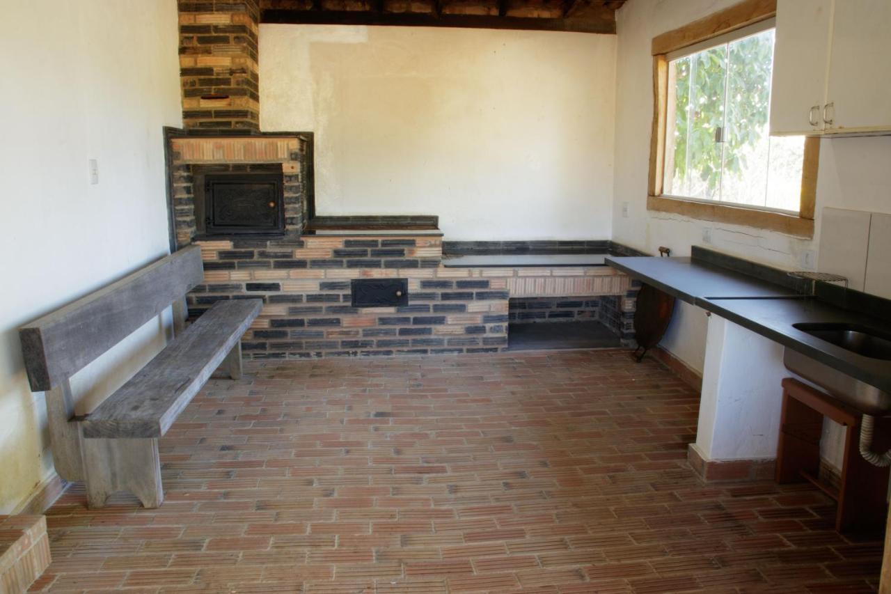 Fazenda Com Piscina E Churrasqueira Br-135 Proximo Curvelo Corinto E Morro Da Garca Kültér fotó